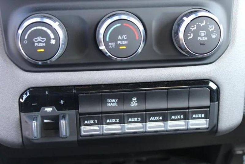 2024 RAM 2500 Tradesman Regular Cab Harbor BodyImage 26