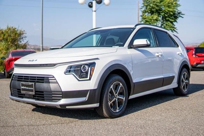 2025 Kia K4 LXSImage 3