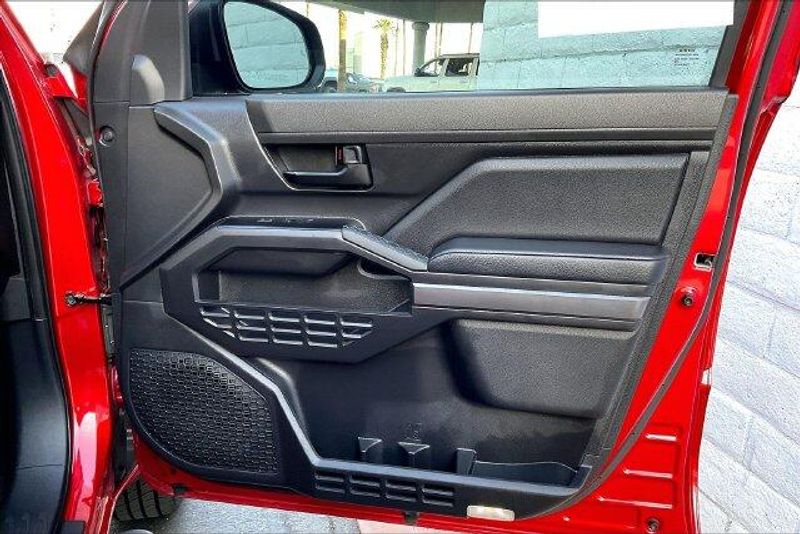 Used 2025 Toyota Tacoma SR5Image 23