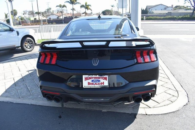 2025 Ford Mustang Dark HorseImage 9