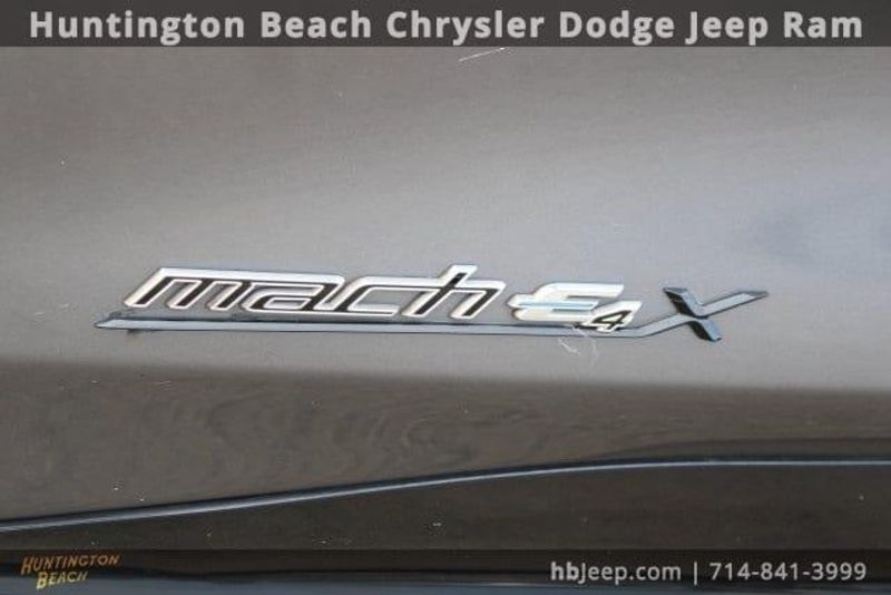 2021 Ford Mustang Mach-E PremiumImage 9