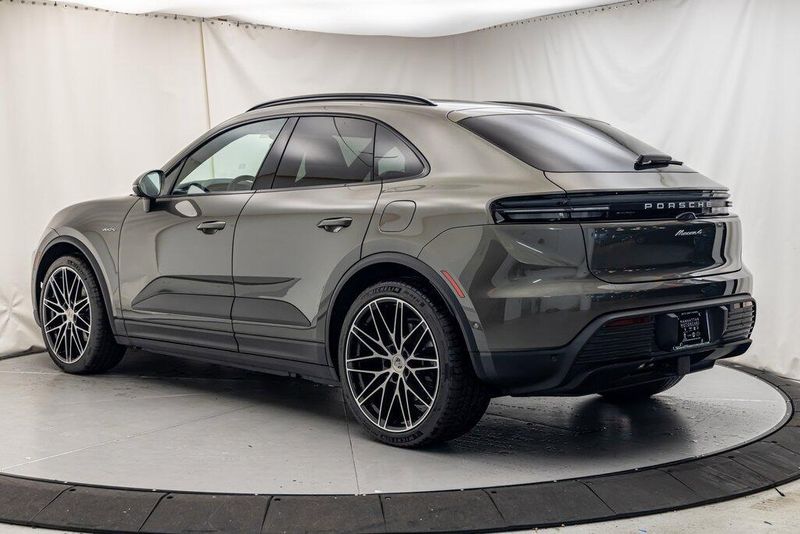 2024 Porsche Macan Electric 4Image 3