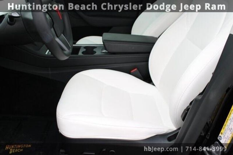 2023 Tesla Model Y Long RangeImage 29