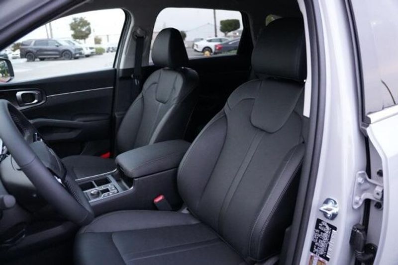 New 2026 Kia Sorento EXImage 12