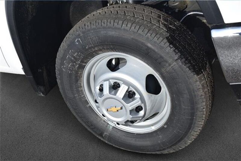 2025 Chevrolet Silverado 3500HD Work TruckImage 11