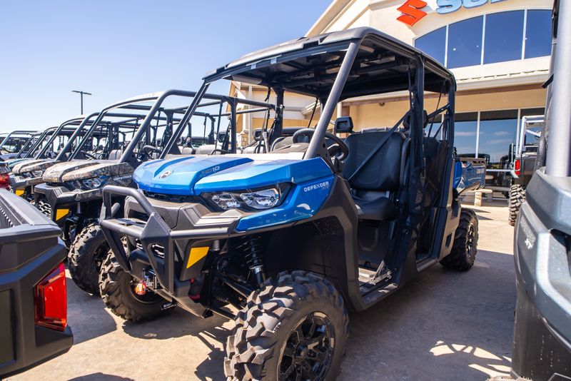 2023 CAN-AM DEFENDER MAX XT HD10 OXFORD BLUEImage 1