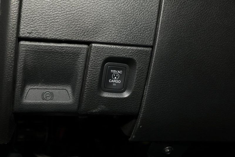 2025 RAM 2500 Tradesman Crew Cab 4x4 6