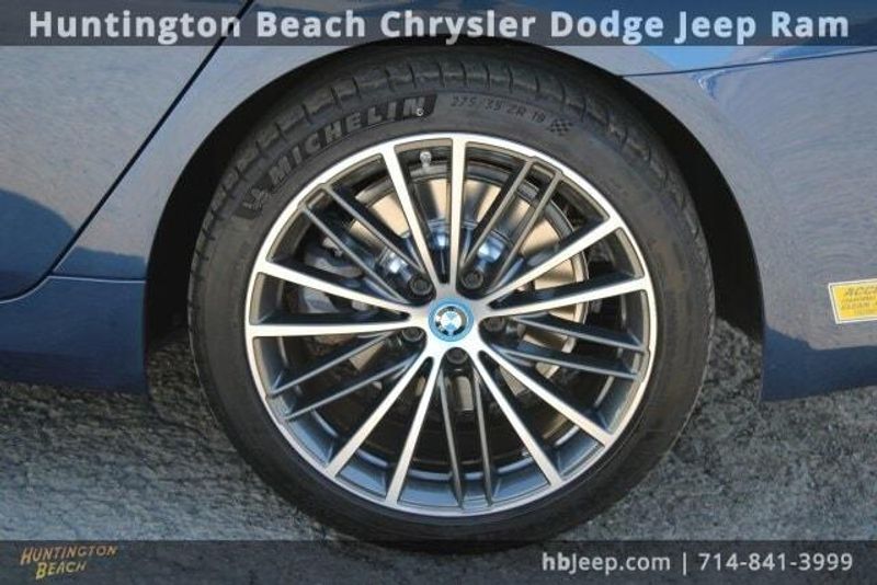 2023 BMW 5 Series 530e IperformanceImage 7