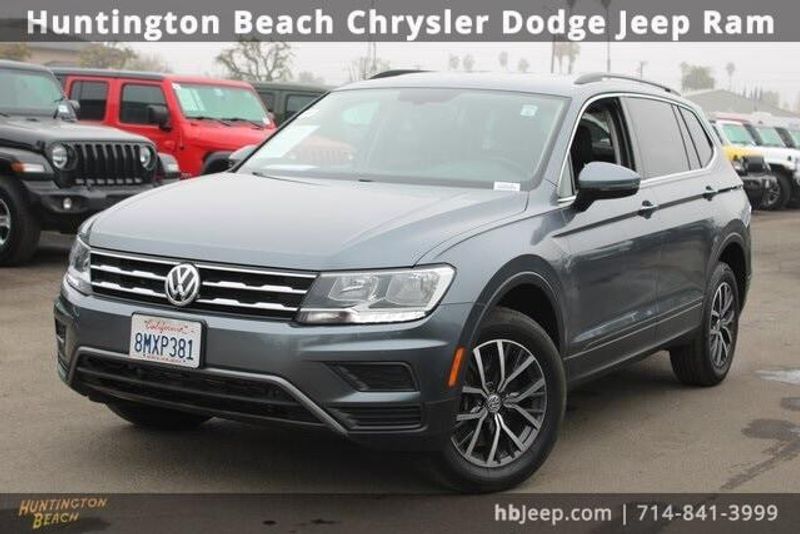 2019 Volkswagen Tiguan 2.0T SEL R-LineImage 9