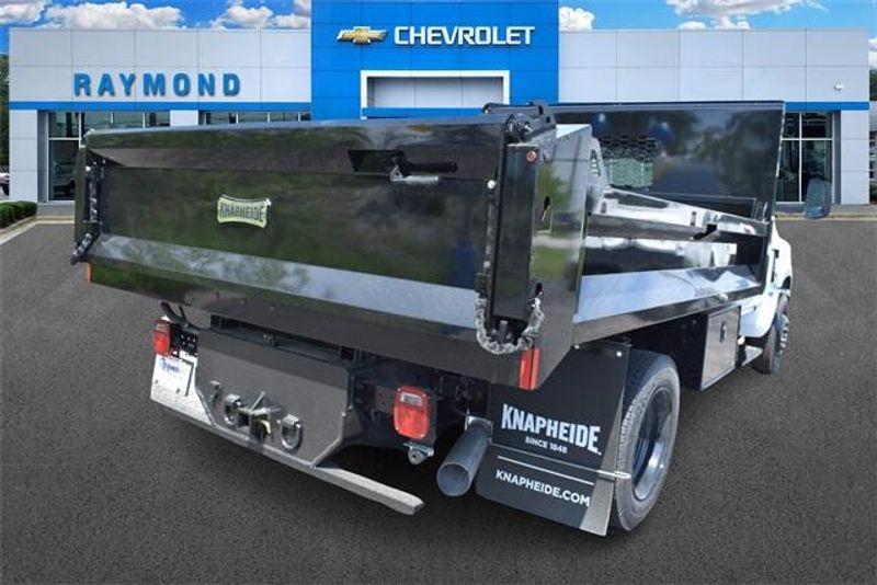2024 Chevrolet Silverado 5500HD Work TruckImage 3