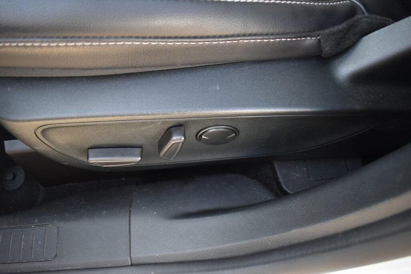 Used 2022 Ford Escape TitaniumImage 19