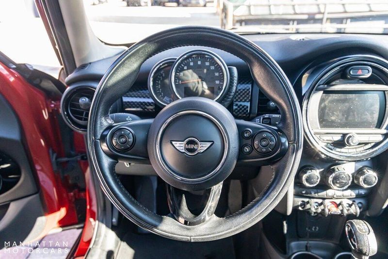 2017 MINI Hardtop 4 Door Cooper SImage 14