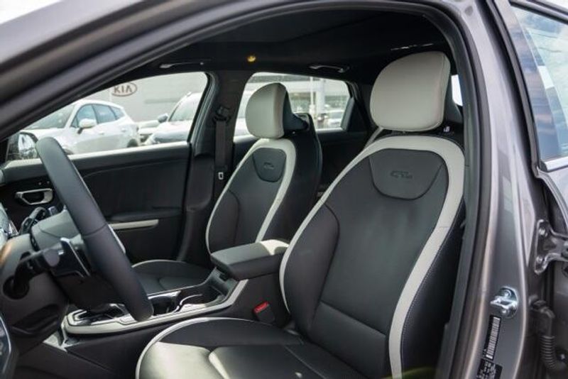 New 2025 Kia K4 GT-Line TurboImage 12