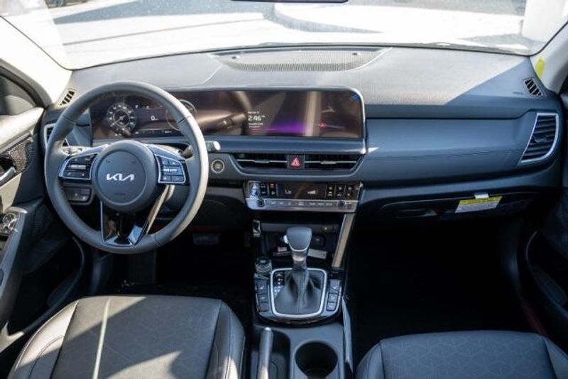 New 2026 Kia Seltos LXImage 14