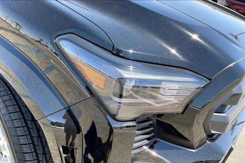 Used 2026 Toyota Tacoma SR5Image 27