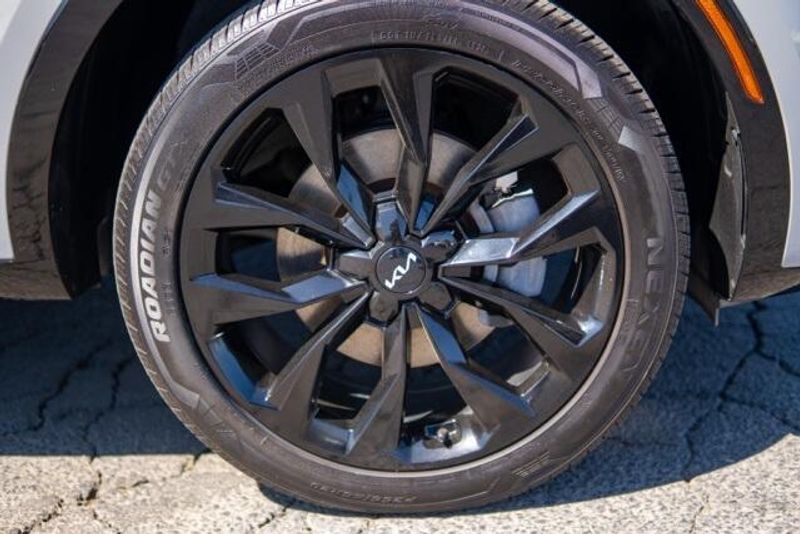 Used 2022 Kia Sorento SXImage 9