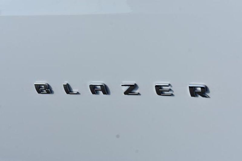 New 2026 Chevrolet Blazer LTImage 13