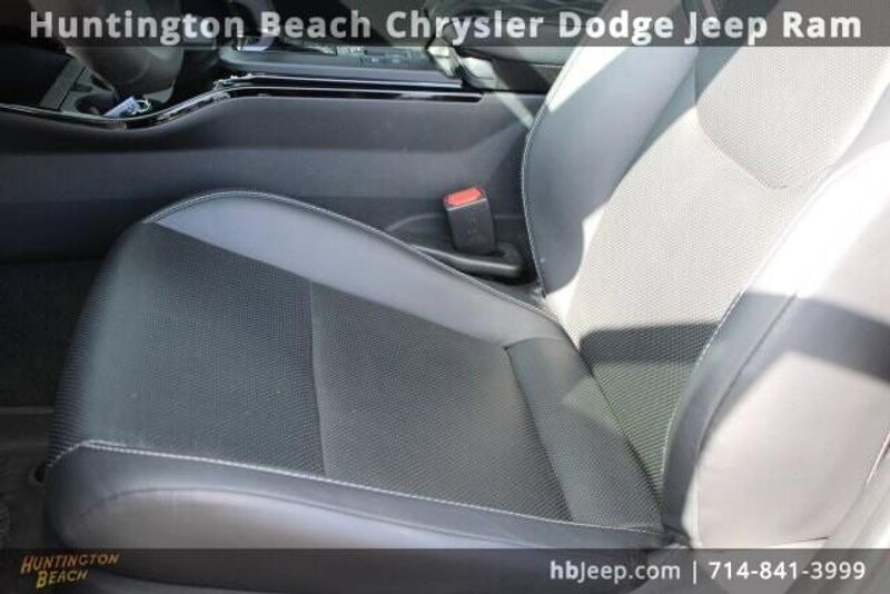 2023 Toyota Prius XLEImage 25