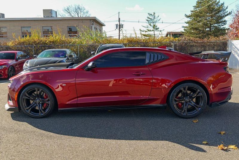 2022 Chevrolet Camaro SS 1LE photo 3