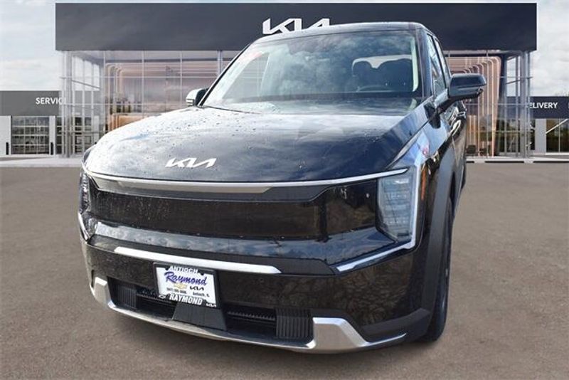 2024 Kia EV9 LightImage 7