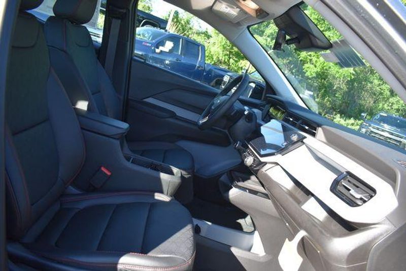 New 2027 Chevrolet Bolt EV RSImage 13