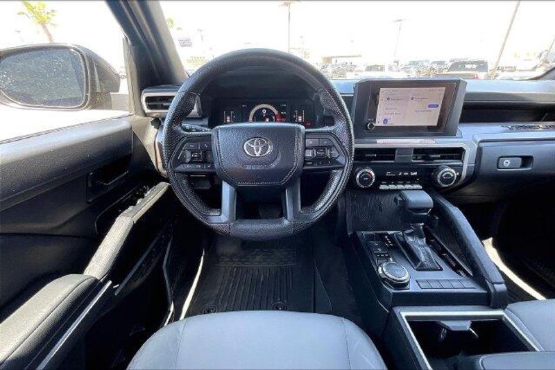 Used 2026 Toyota Tacoma SR5Image 4