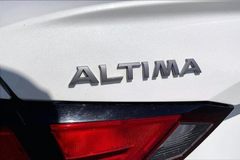 Used 2024 Nissan Altima 2.5 SVImage 31
