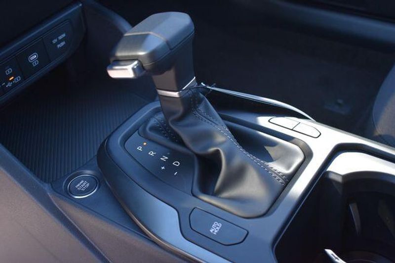 New 2026 Kia K4 LXSImage 21