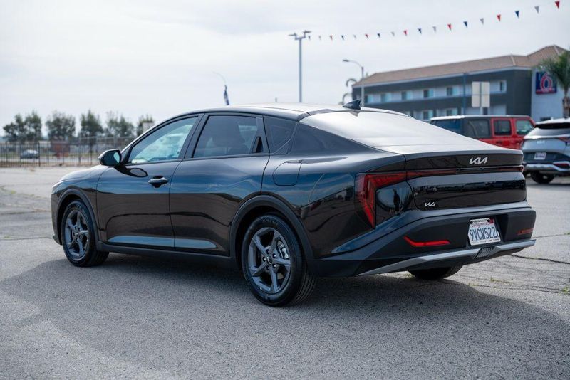 Used 2025 Kia K4 LXSImage 5