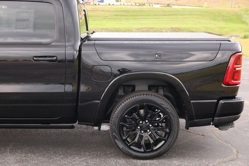 2025 RAM 1500 Limited Crew Cab 4x4 5