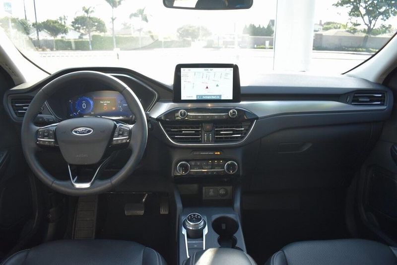Used 2022 Ford Escape TitaniumImage 13