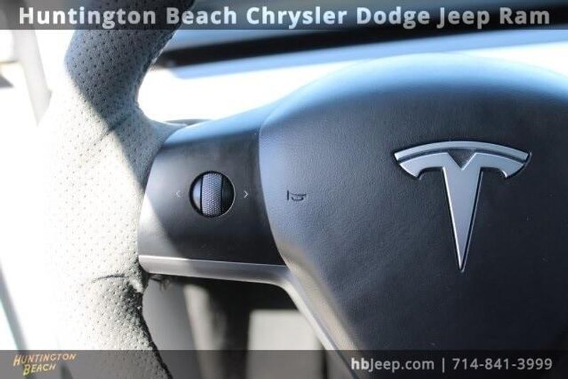 2022 Tesla Model Y PerformanceImage 16