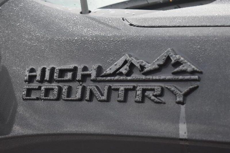 Used 2025 Chevrolet Silverado 1500 High CountryImage 12