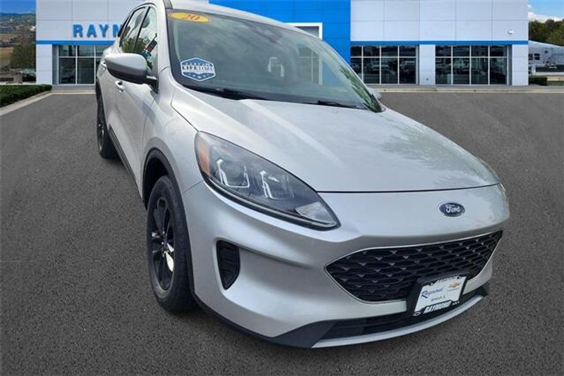 2020 Ford Escape SEImage 2