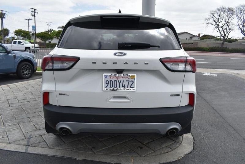 2022 Ford Escape Hybrid SELImage 5