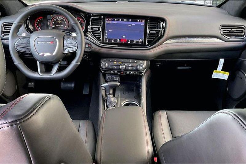 New 2026 Dodge Durango Gt Premium Awd Hemi V8Image 4