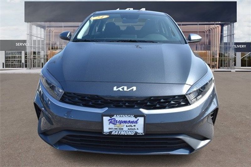 2024 Kia Forte LXSImage 9