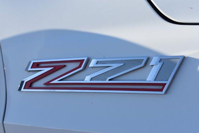 Used 2022 Chevrolet Suburban Z71Image 13