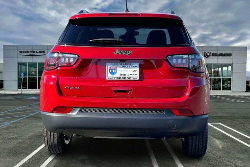 New 2026 Jeep Compass Latitude Altitude 4x4Image 3