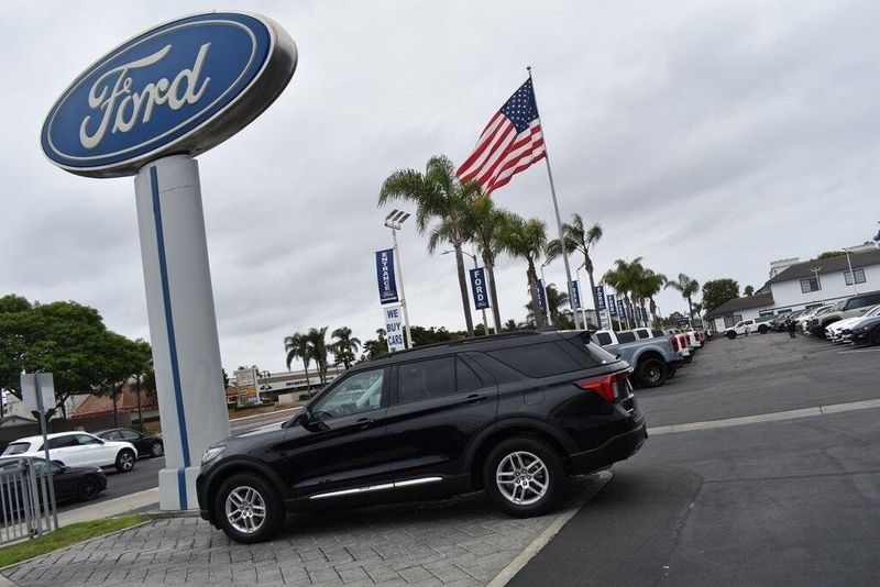 New 2025 Ford Explorer ActiveImage 21