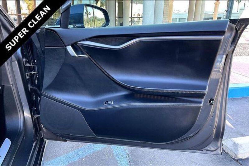 Used 2021 Tesla Model S PerformanceImage 23