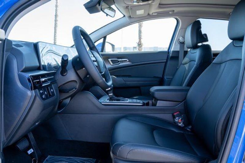 New 2026 Kia Sportage EXImage 11