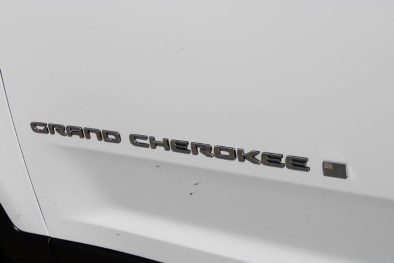 2023 Jeep Grand Cherokee Limited 4x2Image 7