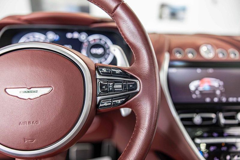 2021 Aston Martin DBX AM8 photo 24