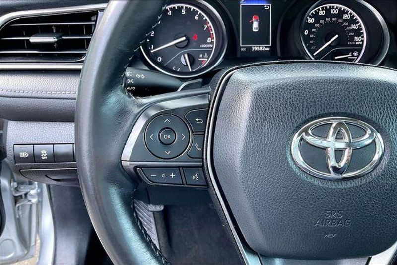 Used 2024 Toyota Camry SEImage 18