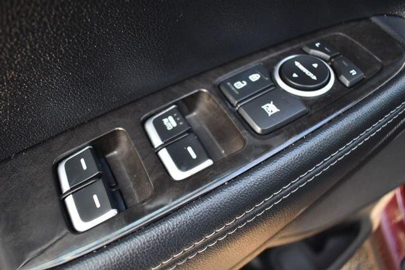 Used 2016 Kia Sorento LXImage 19