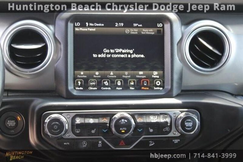 2021 Jeep Wrangler Unlimited SaharaImage 14