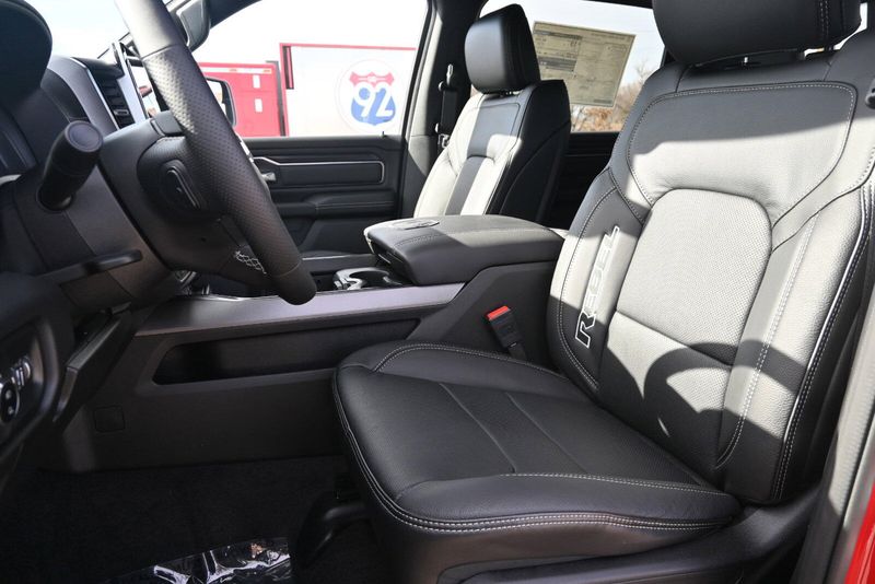 2025 RAM 1500 RebelImage 10