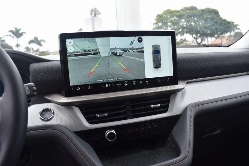 New 2025 Ford Explorer ActiveImage 19