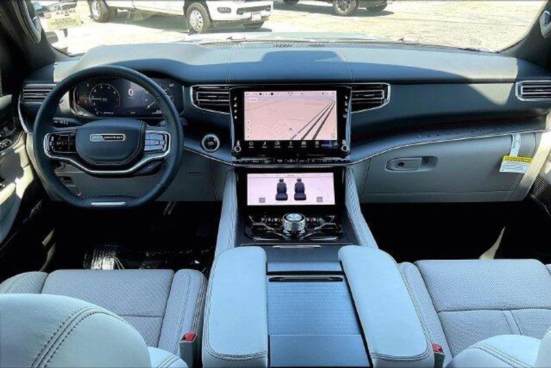 2026 Jeep Grand Wagoneer Summit Obsidian 4x4Image 4